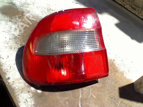 Venstre baglygte VOLVO V40 Estate (645) 1.8 (115 hp) 31066368