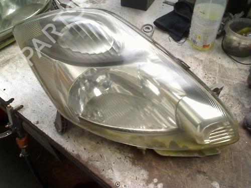 Used Right headlight DAIHATSU SIRION (M3_) 1.3 (M301) (87 hp) 31128212