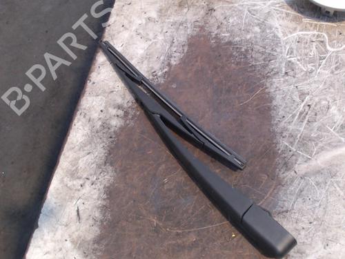 Used Rear windshield wiper arm KIA SPORTAGE III (SL) 1.6 GDI (135 hp) 25020627