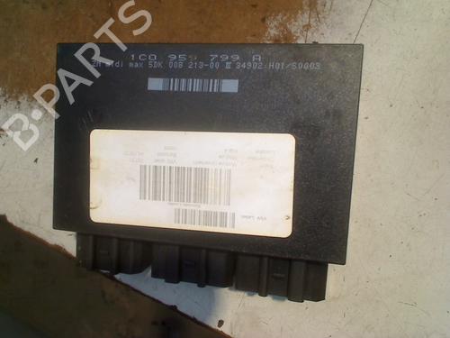 Commande Confort VW GOLF IV (1J1) 1.4 16V (75 hp) 29160255
