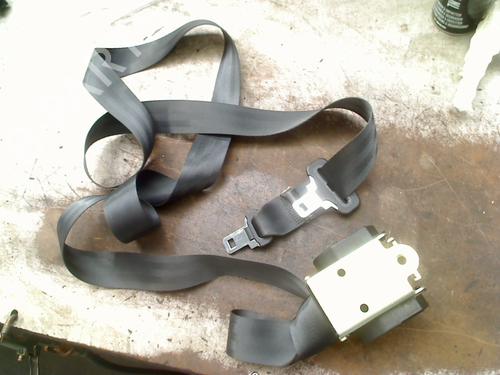 Used Rear center seatbelt Rear center seatbelt 37439110 37439110