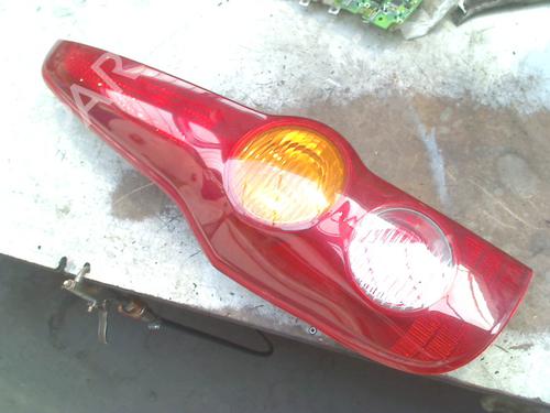 Used Left taillight DAIHATSU CUORE VII (L275_, L285_, L276_) 1.0 (L276) (70 hp) 32215850