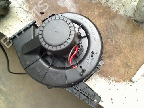 Used Heater blower motor VW POLO V (6R1, 6C1) 1.2 TSI 16V (90 hp) 26397923