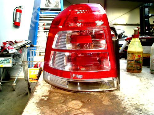 Used Left taillight OPEL ZAFIRA / ZAFIRA FAMILY B (A05) 2.2 (M75) (150 hp) 30515217