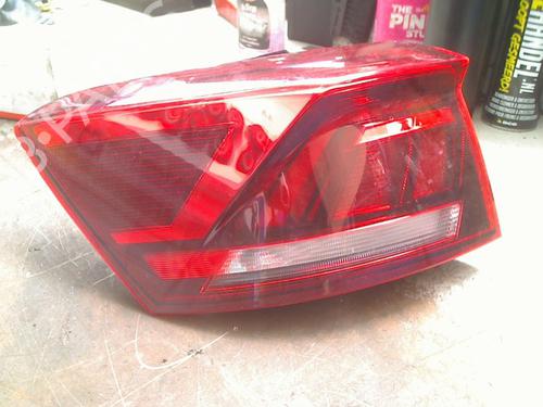 Used Left taillight Left taillight 37439101 37439101