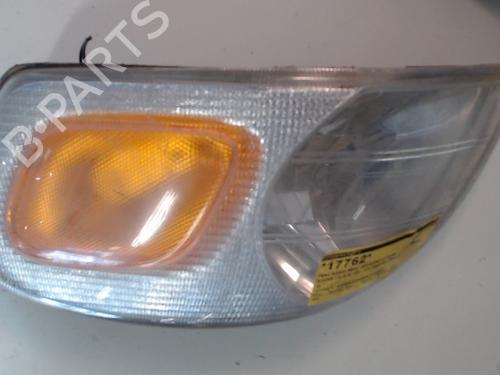 Clignotant avant gauche OPEL SINTRA (APV) 2.2 i 16V (OUN16, Y94) (141 hp) 32721203