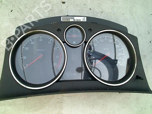 Used Instrument cluster Instrument cluster OPEL ASTRA H (A04) 1.6 (L48) (105 hp) 21911933 21911933