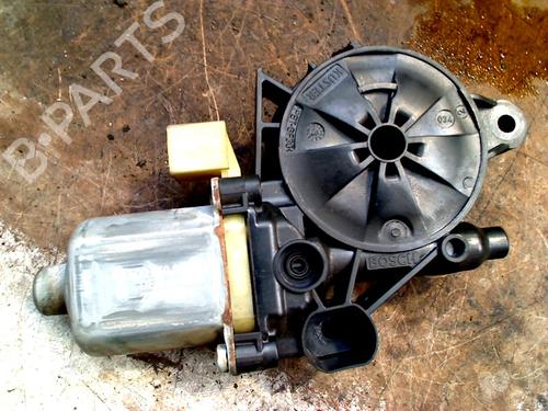 Vindusheismotor høyre bak VW GOLF VIII (CD1, DA1) 2.0 GTI Clubsport (300 hp) 31147571