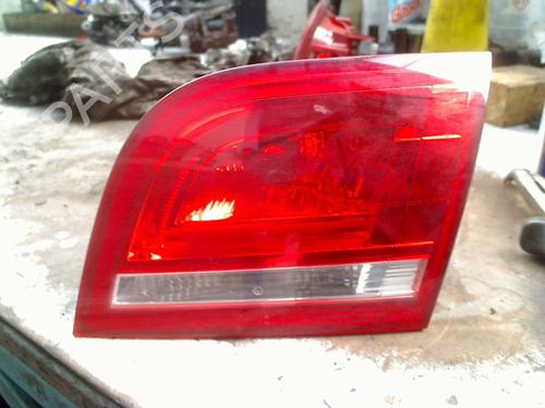 Højre baglygte bagklap Højre baglygte bagklap AUDI A3 Sportback (8PA) 1.6 (102 hp) 33541486 33541486