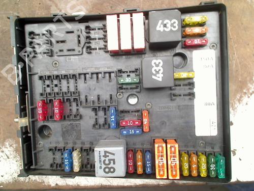 Dør styreenhed Dør styreenhed VW GOLF V (1K1) 1.6 FSI (115 hp) 33241834 33241834