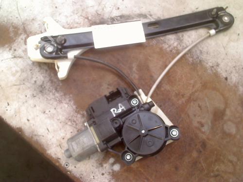 Elevalunas trasero derecho VW POLO V (6R1, 6C1) 1.2 TDI (75 hp) 31260049