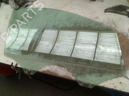 Dør rude højre foran Dør rude højre foran VW POLO V (6R1, 6C1) 1.0 (60 hp) 36139429 36139429