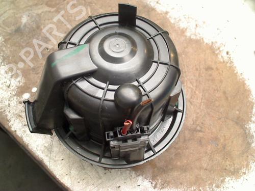 Heater blower motor CITROËN C3 II (SC_) 1.6 VTi 120 | BP33022161M62 - Image 3