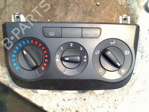 Used Climate control FIAT PUNTO Hatchback Van (199_) 1.4 (199BXB1A, 199AXL1A, 199AXB1A) (78 hp) 32473587