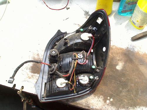 Left taillight PEUGEOT 108 1.0 VTi 72 | BP31974255C34