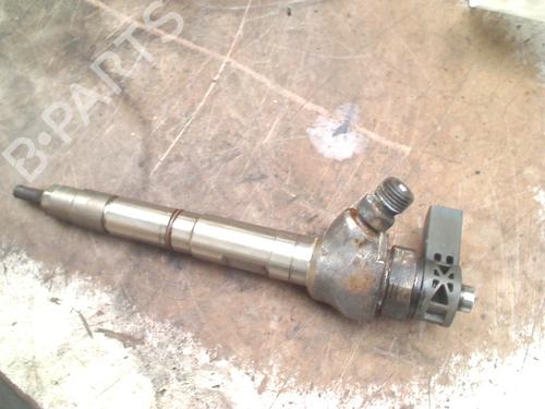 Used Injector VW PASSAT B8 Variant (3G5, CB5) 2.0 TDI (150 hp) 33045049