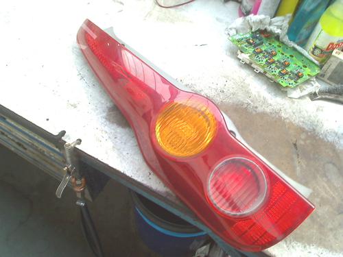 Used Left taillight DAIHATSU CUORE VII (L275_, L285_, L276_) 1.0 (L276) (70 hp) 32215851