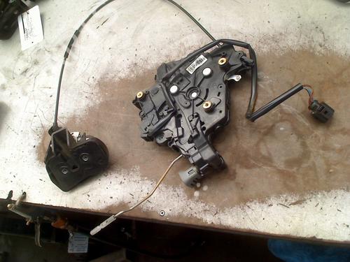 Used Rear right lock Rear right lock VW TRANSPORTER T5 Van (7HA, 7HH, 7EA, 7EH) 2.0 TDI (84 hp) 34719288 34719288