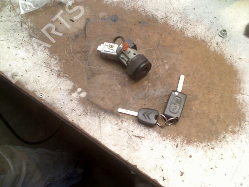 Used Ignition barrel CITROËN C3 Pluriel (HB_) 1.4 (73 hp) 29160274