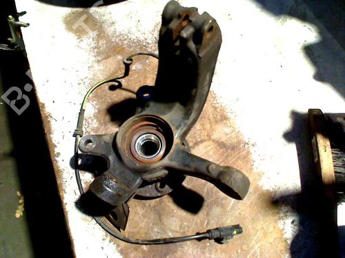 Used Right front steering knuckle PEUGEOT 108 1.0 VTi (69 hp) 30616958
