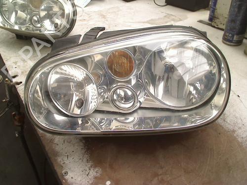Used Left headlight VW GOLF IV Cabriolet (1E7) 2.0 (115 hp) 33001236