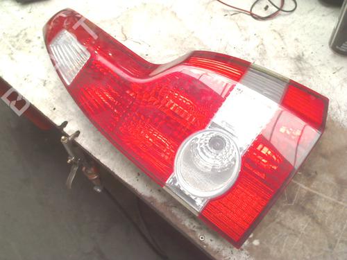 right-taillight-volvo-v50-545-2003-2004-2005-2006-2007-2008-2009-2010-2011-2012-32215873 main image