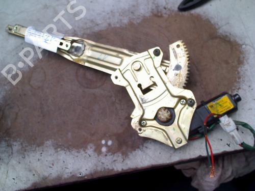 Lève-vitre avant gauche SUZUKI ALTO VI (FF, HA24_) 1.1 (RF410) (63 hp) 33001260