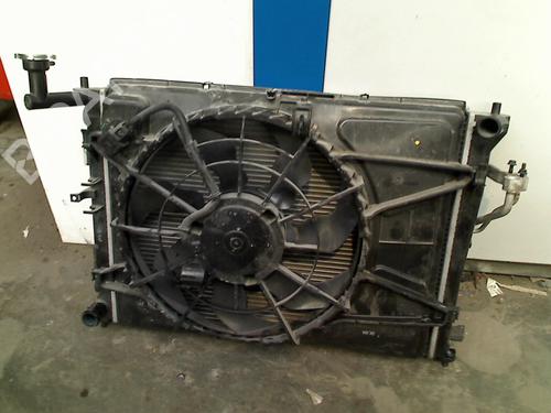 Used Radiator fan Radiator fan 21913845 21913845