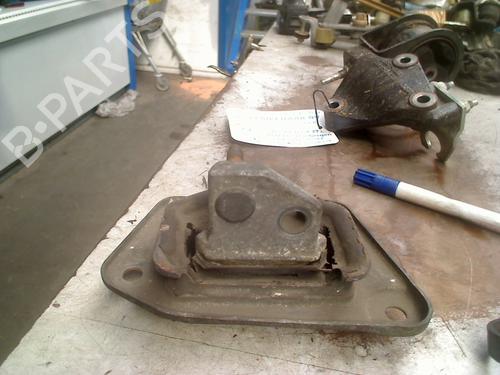 Used Engine mount OPEL KADETT E Hatchback (T85) 1.3 i Cat (C08, C48, D08, D48) (60 hp) 31174902