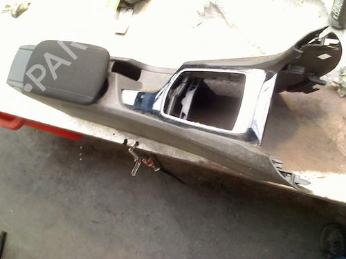 Used Middle console Middle console PEUGEOT 308 II (LB_, LP_, LW_, LH_, L3_) 1.2 THP 110 (110 hp) 32721188 32721188