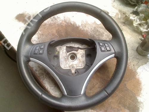 Used Steering wheel BMW 1 (E87) 118 i (143 hp) 32773358