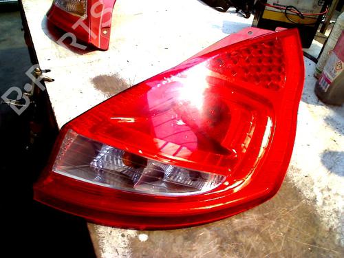 Used Right taillight FORD FIESTA VI (CB1, CCN) 1.6 Ti (120 hp) 30497330