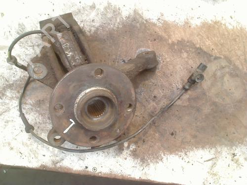 Left front steering knuckle PEUGEOT 107 (PM_, PN_) 1.0 | BP29275939M25 