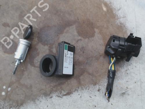 Used Switch Switch OPEL AGILA A (H00) 1.2 16V (F68) (75 hp) 40533782 40533782