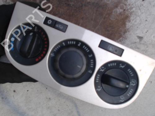Used Climate control OPEL CORSA D (S07) 1.2 (L08, L68) (80 hp) 24629450