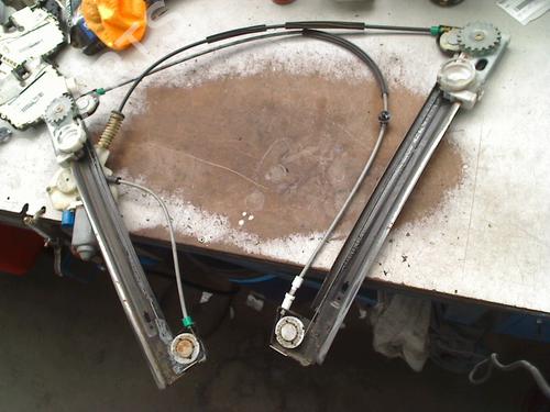 Used Front left window mechanism Front left window mechanism 36805976 36805976