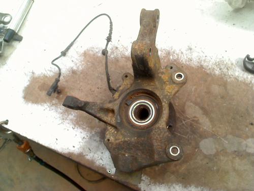 Mangueta delantera izquierda Mangueta delantera izquierda RENAULT MEGANE III Hatchback (BZ0/1_, B3_) 1.6 16V (BZ1B, BZ1H) (110 hp) 36116290 36116290