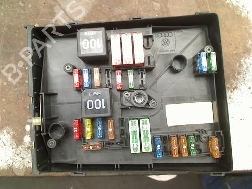 Used Comfort control module Comfort control module VW GOLF V (1K1) 1.4 TSI (122 hp) 33241836 33241836