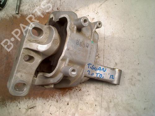 Soporte motor VW TIGUAN (5N_) 2.0 TDI (140 hp) 31174824