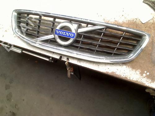 Used Grille VOLVO C70 II Convertible (542) T5 (230 hp) 32473667