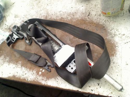 Used Front left seatbelt Front left seatbelt VOLVO V50 (545) 2.4 (140 hp) 34371633 34371633