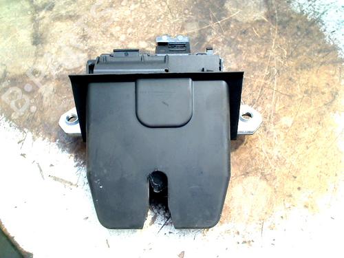 Used Tailgate lock FORD FOCUS III 1.0 EcoBoost (125 hp) 30497340