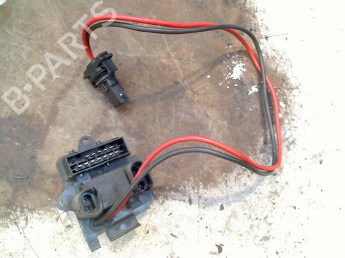 Varmeblæsermodstand RENAULT TRAFIC II Van (FL) 2.0 dCi 115 (FL01, FL0U, FL00, FL0H, FL0M) (114 hp) 31260083