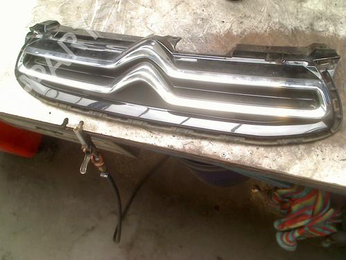 Grill CITROËN C1 II (PA_, PS_) 1.0 VTi 72 (72 hp) 27724343