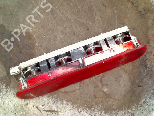 Used Third brake light FIAT DOBLO Cargo (263_) 1.6 D Multijet (263ZXE1B, 263ZXS1B, 263ZXY1B, 263WXE1B,... (100 hp) 30542486