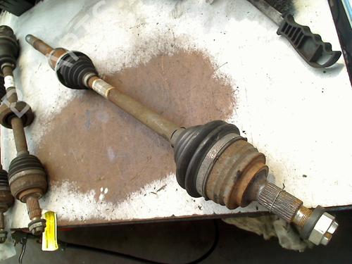 Used Right front driveshaft Right front driveshaft PEUGEOT 308 SW II (LC_, LJ_, LR_, LX_, L4_) 1.6 BlueHDi 120 (120 hp) 31518499 31518499