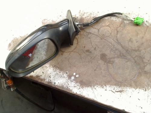 Bakspejl venstre VOLVO V70 II (285) 2.4 (170 hp) 32773411