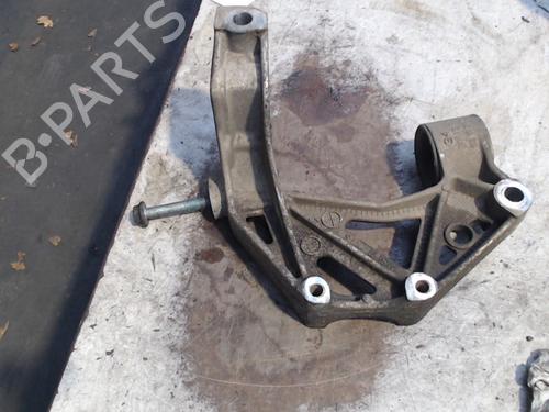 Used Right front suspension arm VW POLO (9N_, 9A_) 1.4 16V (75 hp) 24595869