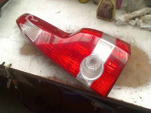 right-taillight-volvo-v50-545-2003-2004-2005-2006-2007-2008-2009-2010-2011-2012-38463965 main image