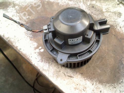 Used Heater blower motor KIA CARENS III MPV (UN) 2.0 CVVT (144 hp) 30624612